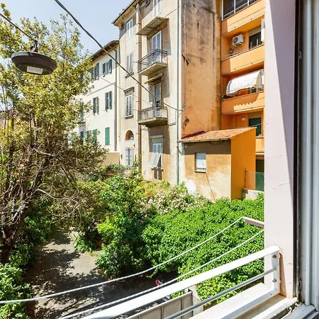 Guesthost - Ponte Solferino Bright & Cozy 피사